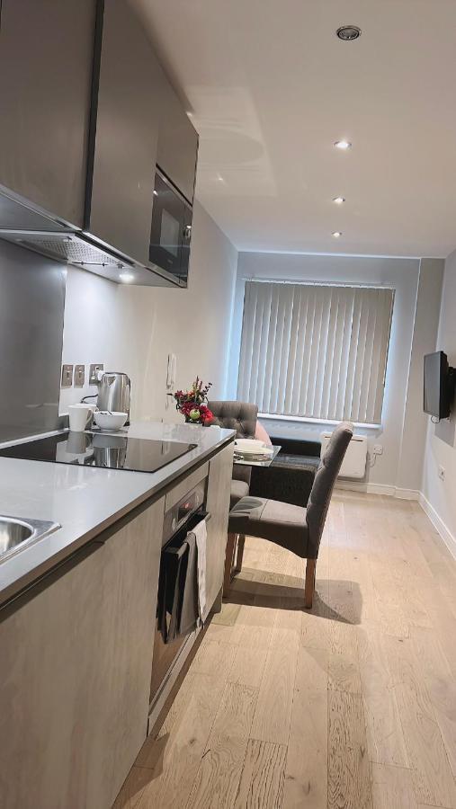 Mnitri Apartment Luton  Exterior photo