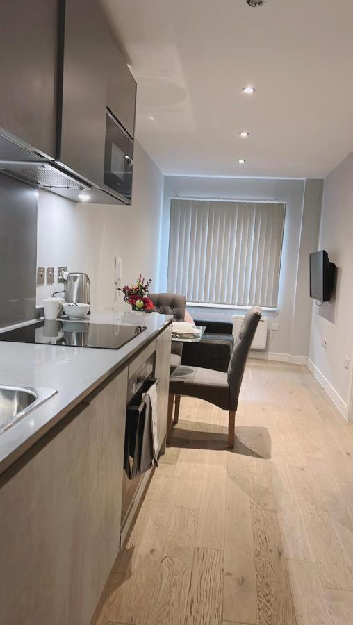 Mnitri Apartment Luton  Exterior photo